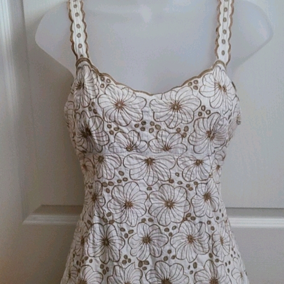 Tamara Catz Floral Embroidered Dress - Picture 4 of 15